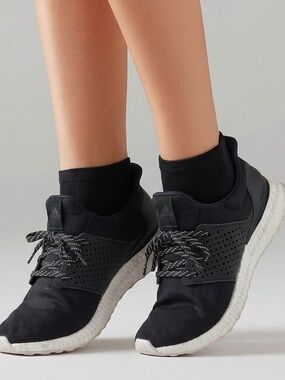ADIDAS | 24/7 Cross Trainers Black & White 6.5